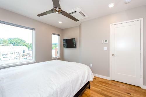 233 Short Coxe Townhouse Unit 8