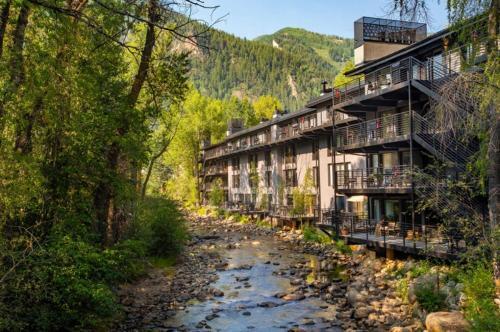 Chateau Roaring Fork Unit 9