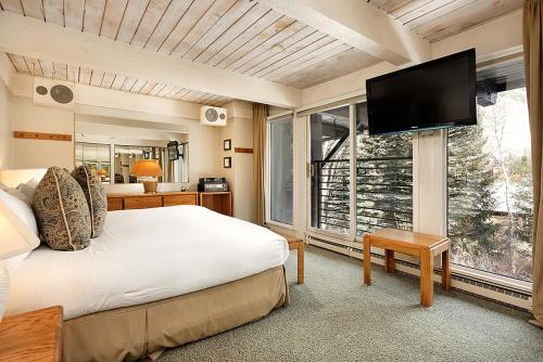 Chateau Roaring Fork Unit 14