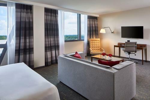 Kimpton Overland Hotel