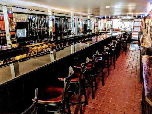 Posada Chelsea Pub And Inn