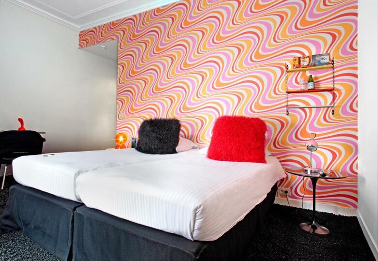 Vintage Hotel