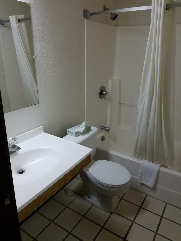 Hotel Super 8 Motel -auburn