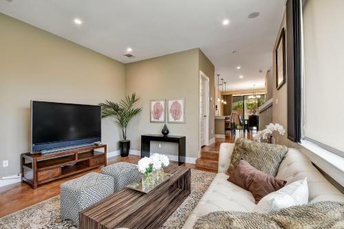 Apartamento 2111 Melridge Place Townhouse