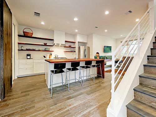 Apartamento 606 W Johanna Street Duplex Unit A Apts