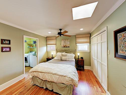 1212 Baylor Street Home