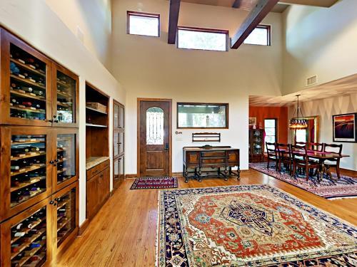507 Academy Dr Home