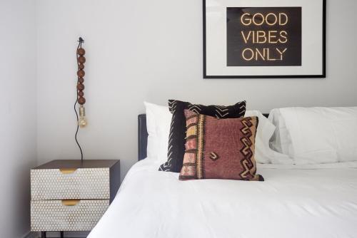 The Domain Premier Suites By Sonder