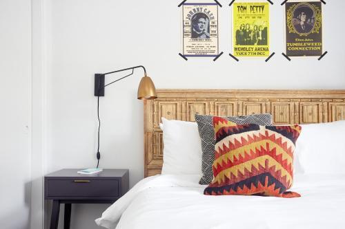 The Domain Premier Suites By Sonder