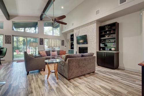 Tree-shaded Home In Austin