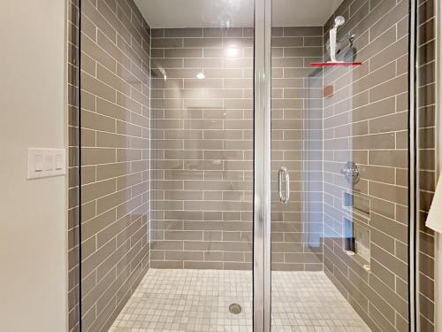 Apartamento 1800 E 4th Street Condo #356