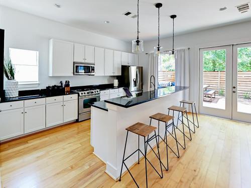 2205 Thornton Rd Home Unit A