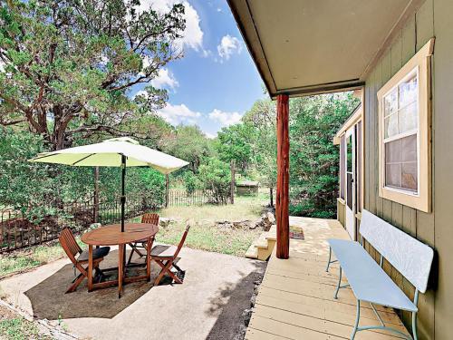 10202 Wommack Rd Cabin