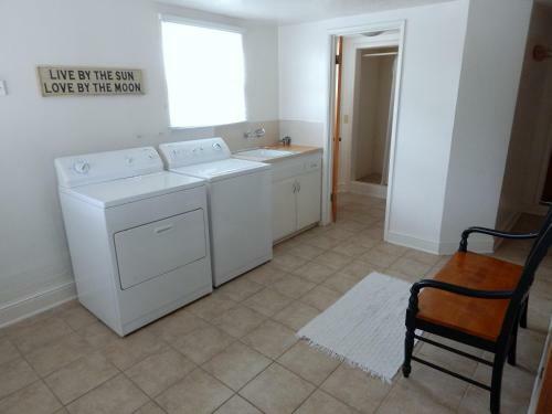 First Street Three-bedroom Apartment #141