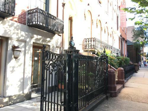 Apartamento Historical, Spacious, Sunny Studio Retreat