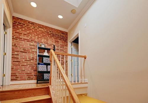 Brick 3br Home In Trendy Neighborhood