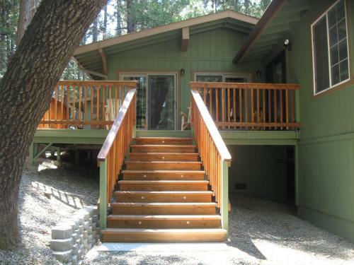 Manzanita Cabin - Bass Lake