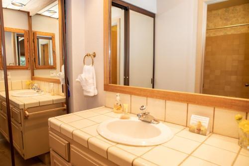 126 Ridgepoint Townhouse