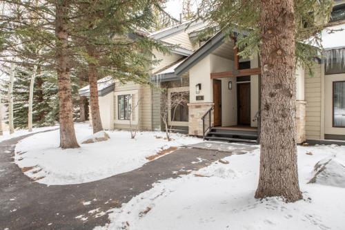 126 Ridgepoint Townhouse