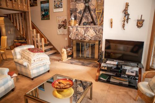 126 Ridgepoint Townhouse