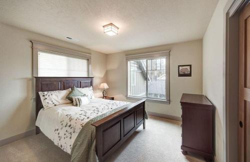 Awbrey-ac-by Dt-4br/2.5ba