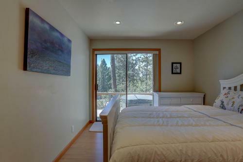 Rimrock, Homes At Bend