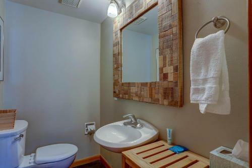 Rimrock, Homes At Bend