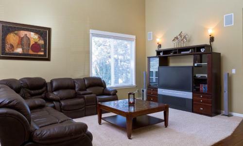 Canal View-ac-on Canal-4br/3ba