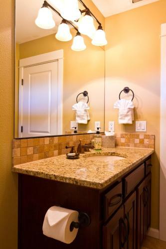 Canal View-ac-on Canal-4br/3ba