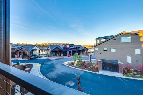 Deschutes Landing At The Old Mill Riverfront