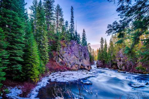 Deschutes Landing At The Old Mill Riverfront