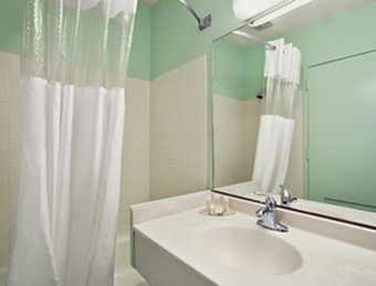Hotel Howard Johnson Express Inn - Sandusky