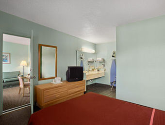 Hotel Howard Johnson Express Inn - Sandusky