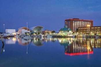 Hotel Crowne Plaza Hampton-marina