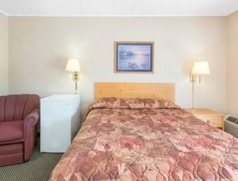 Hotel Super 8 Motel - Franklin