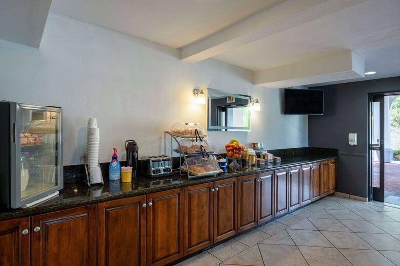 Hotel Days Inn Encinitas- Legoland Moonlight Beach