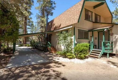 Bear's Lair Home