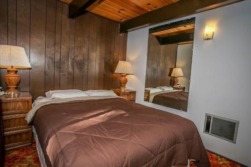 1632-meadow View Chalet Home