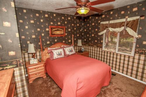 1765 - Eureka Chalet