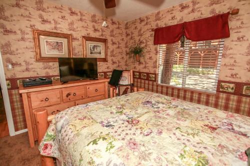 1765 - Eureka Chalet