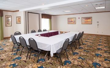 Holiday Inn Express Hotel & Suites Findley Lake (i-86 Exit 4)