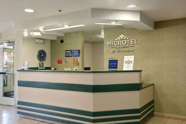Hotel Microtel Inn And Suites By Wyn