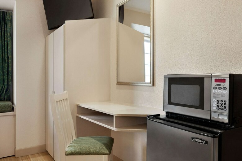 Hotel Microtel Inn And Suites By Wyn
