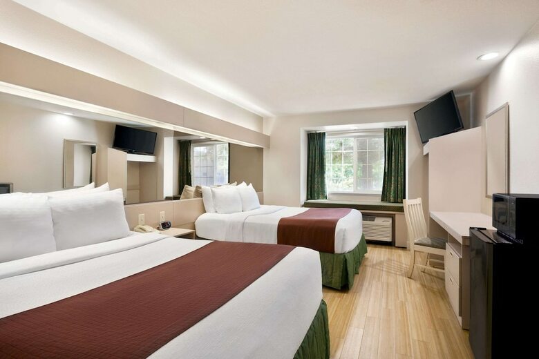 Hotel Microtel Inn And Suites By Wyn
