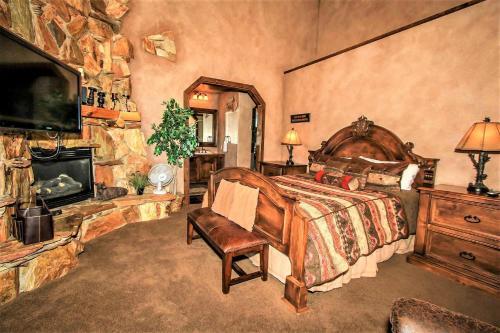 Windsong Manor Lake-view Chalet