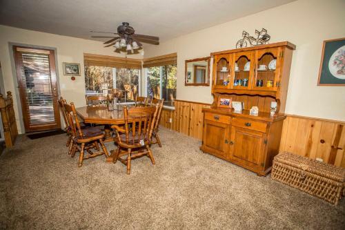 Majestic Pines Home