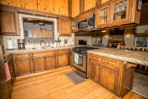 Majestic Pines Home