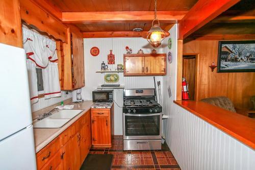 1668 - Finch Nest Home