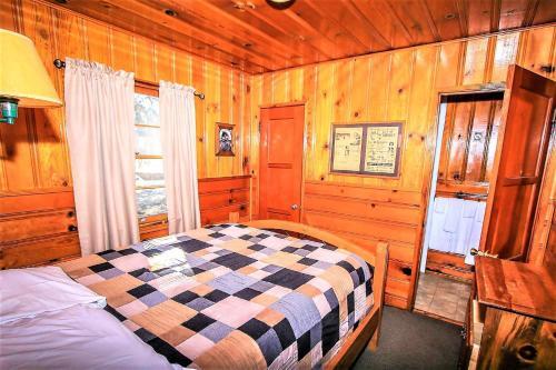 ~lupine Cabin #106~