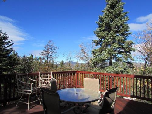 088 Rockspray Chalet Cabin
